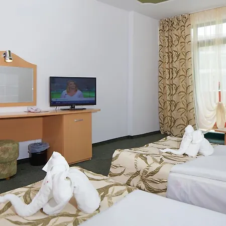 Mena Palace Hotel 4*