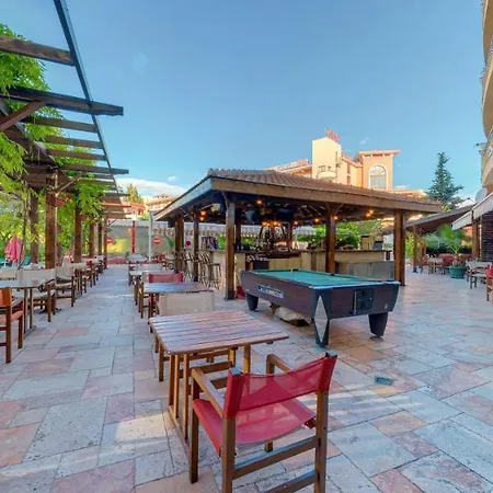 Mena Palace Szálloda Napospart