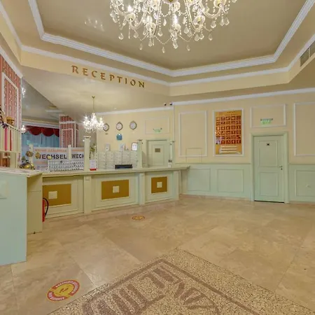 Mena Palace Szálloda Napospart