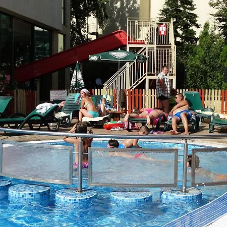 Mena Palace 4* Napospart