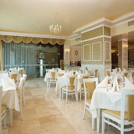 فندق Mena Palace 4*