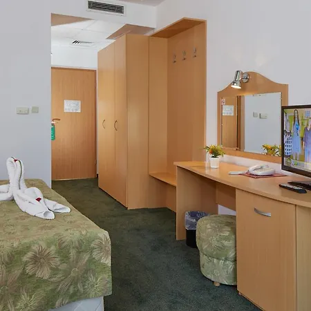 Szálloda Mena Palace 4*