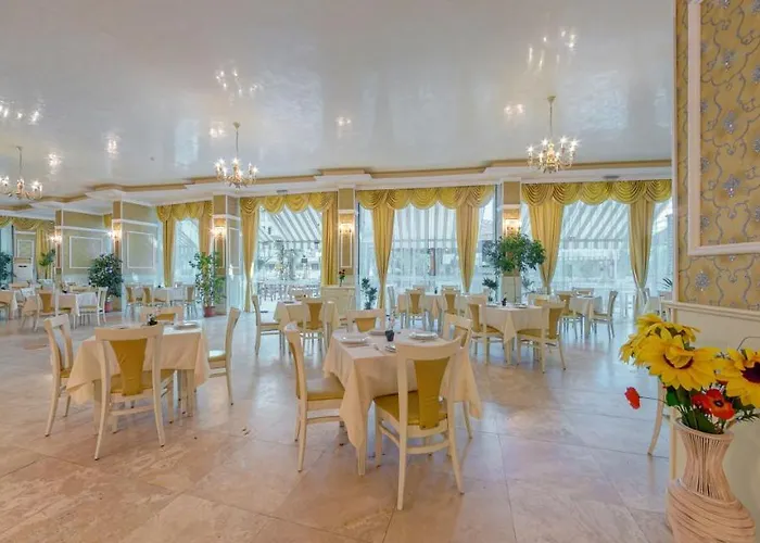 Hotel Mena Palace Sunny Beach