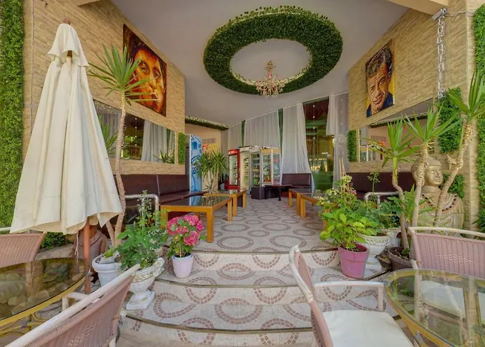 Hotell Mena Palace 4*