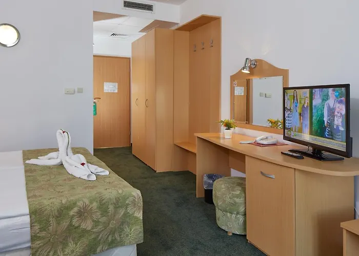 Hotell Mena Palace 4*